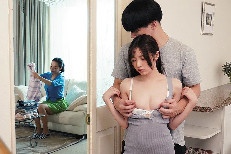Anh trai muốn em kế làm gấu của mình